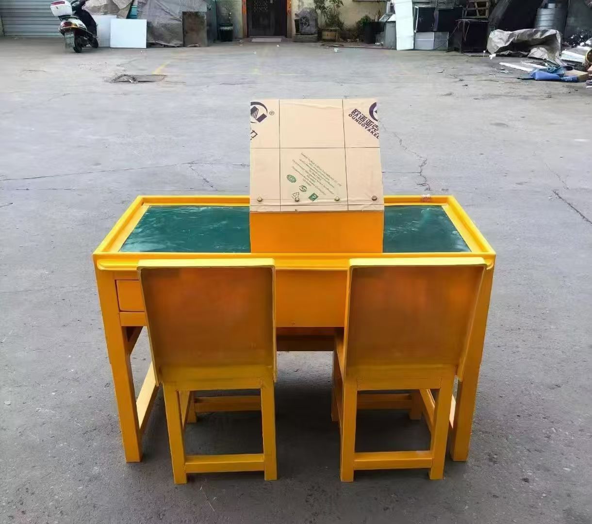 札达防静电导通桌井下煤矿火工品发放桌：危险品流转的安全守护者